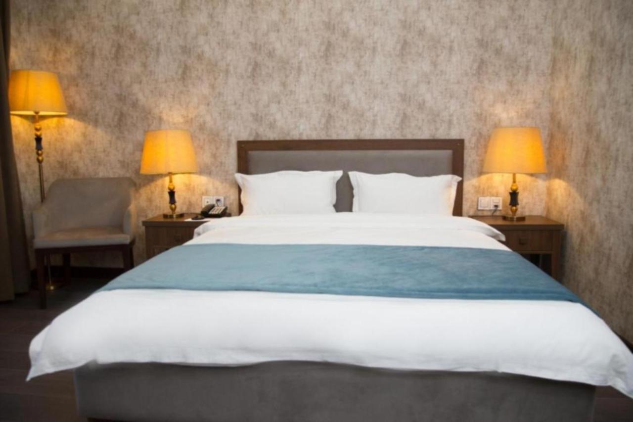 Macara Sheki City Hotel エクステリア 写真