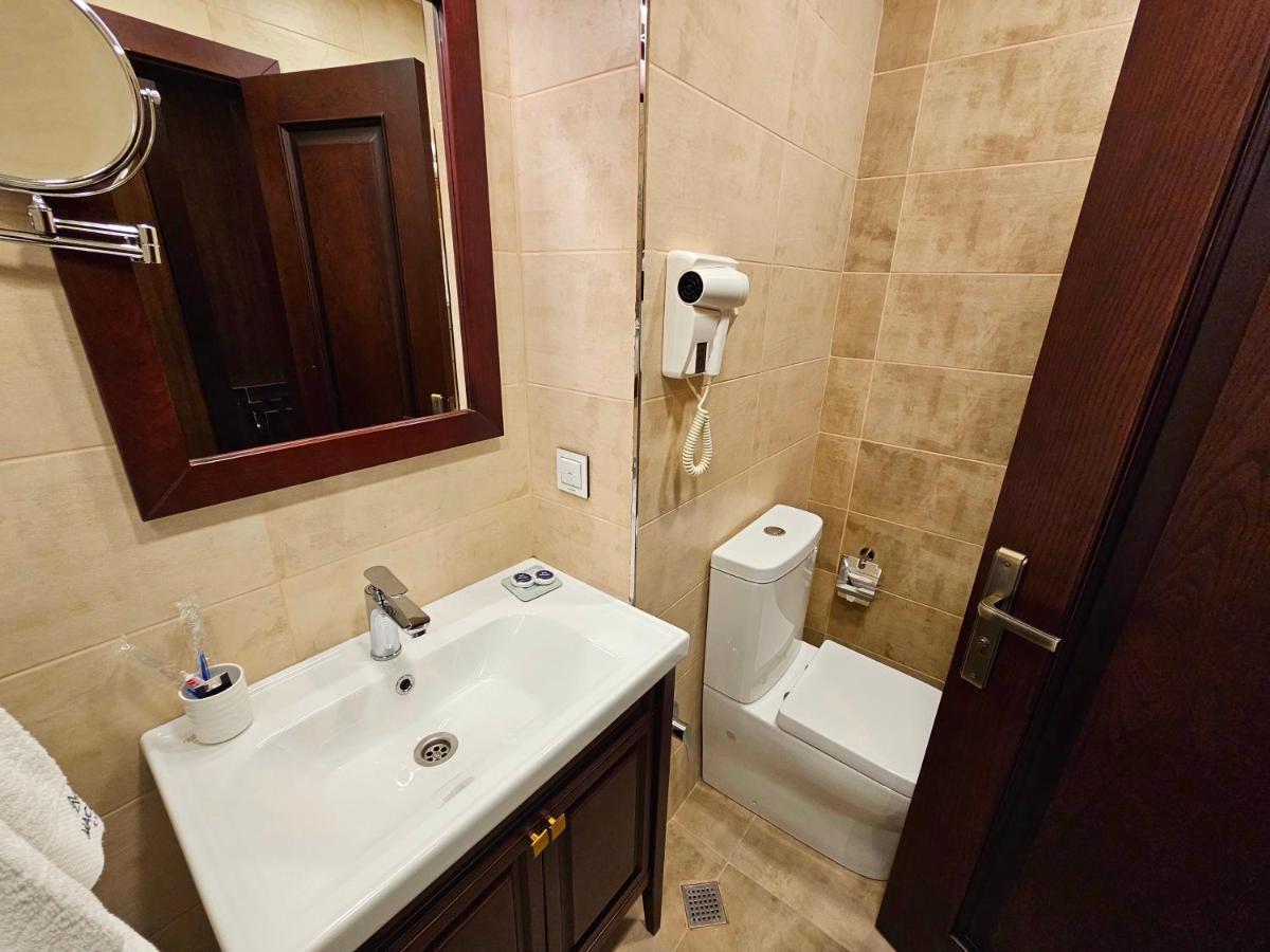 Macara Sheki City Hotel エクステリア 写真