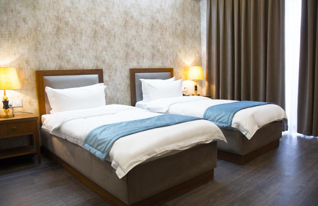 Macara Sheki City Hotel エクステリア 写真